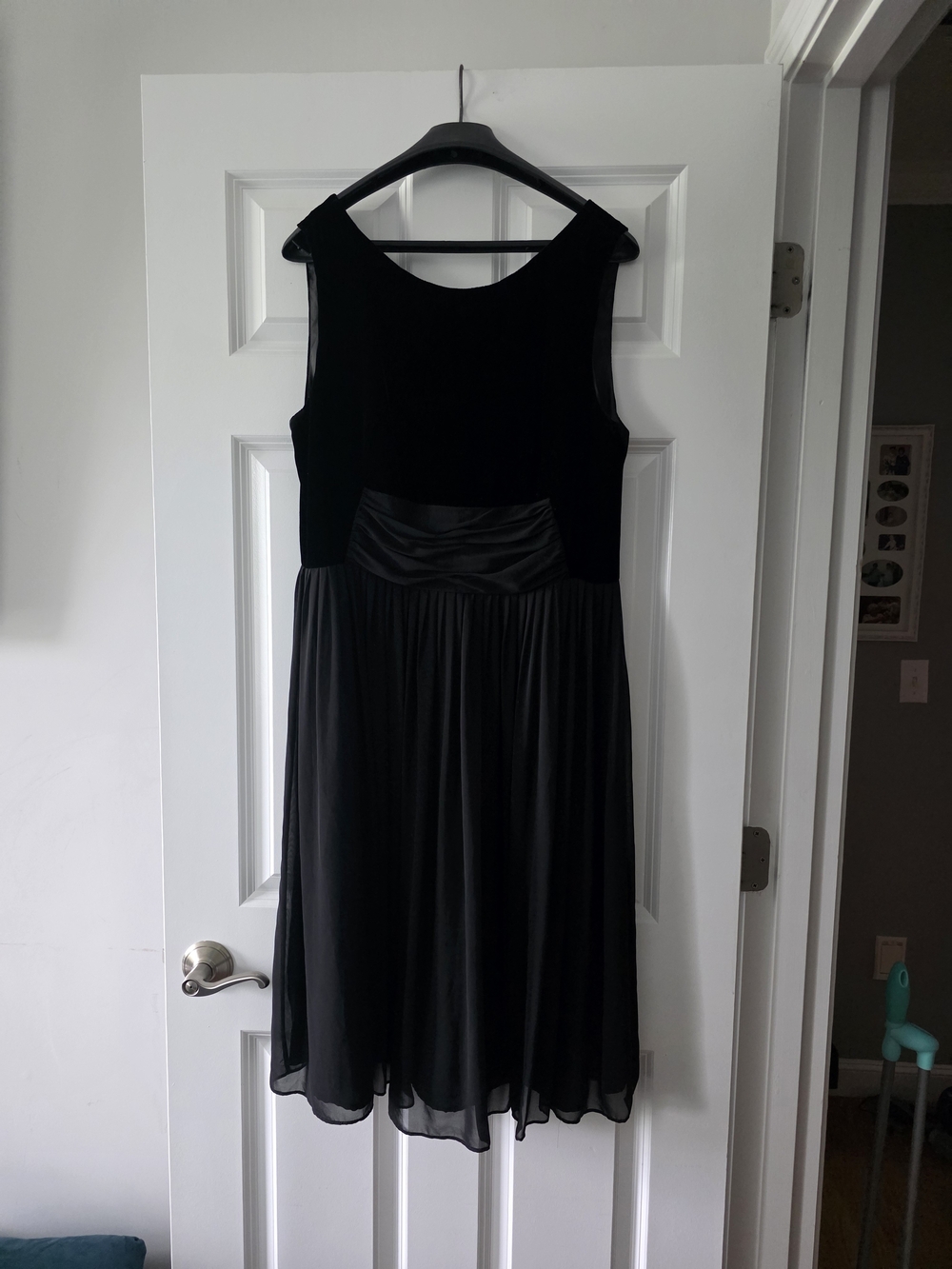 Coldwater Creek Black Sleeveless Midi Dress